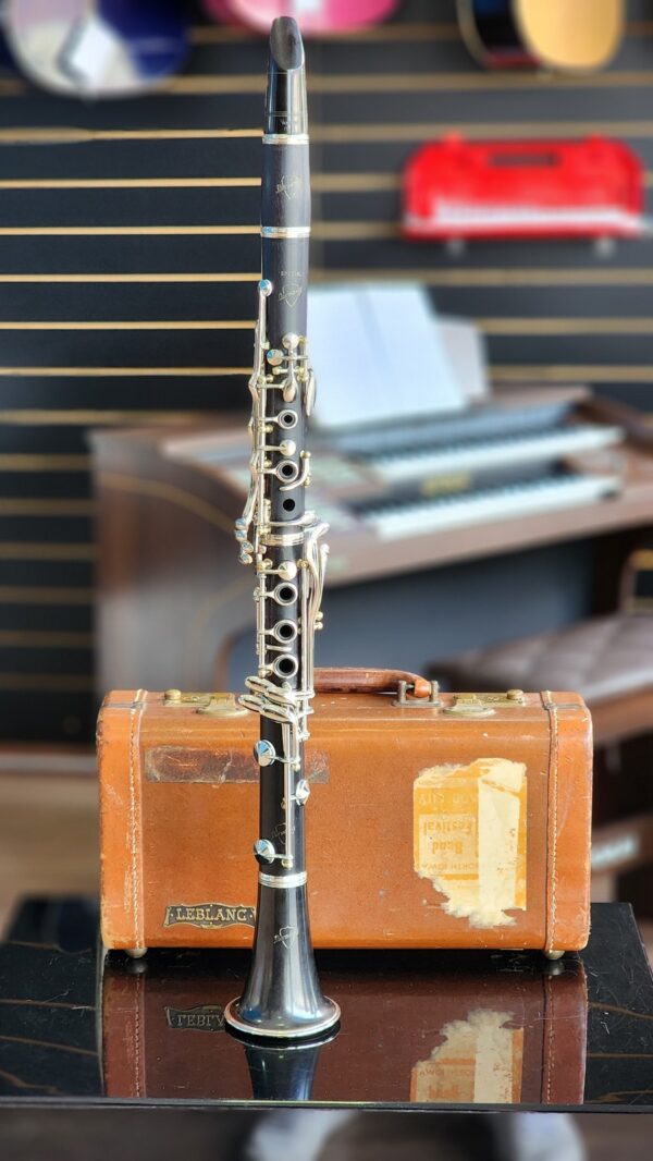 Clarinete Normandy France em madeira 100% revisado